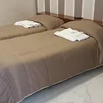 Hotel Holiday