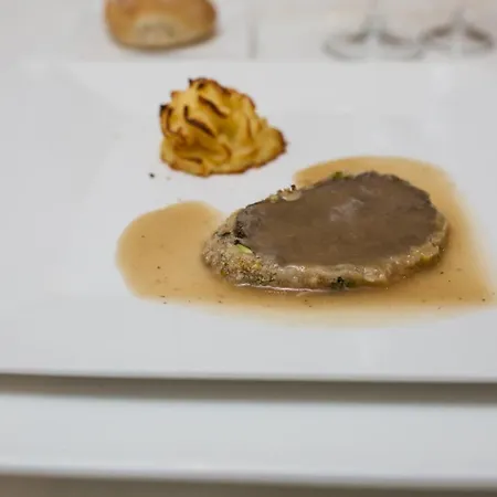 호텔 Hotel Holiday 포자