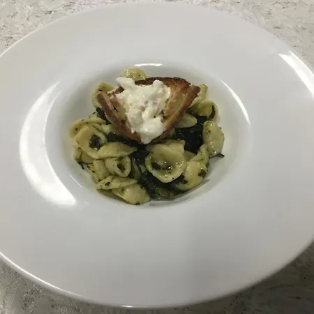 Hotel Holiday 호텔 포자