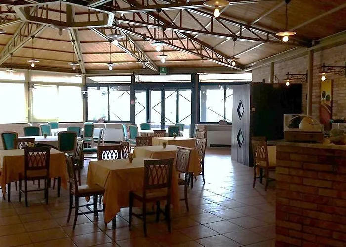 Hotel Holiday 3*
