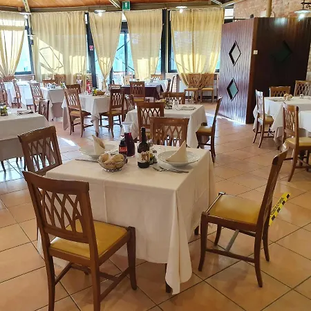 Hotel Holiday Hotel 3*