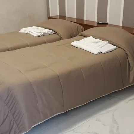Hotel Holiday