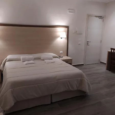 Hotel Holiday 3* Foggia