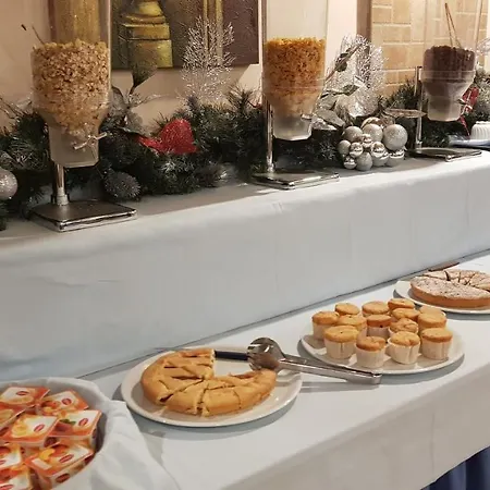 Hotel Holiday Φότζια